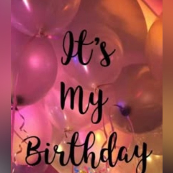 Handbags - 10 FEB 7:15pm come early on time to get the deals